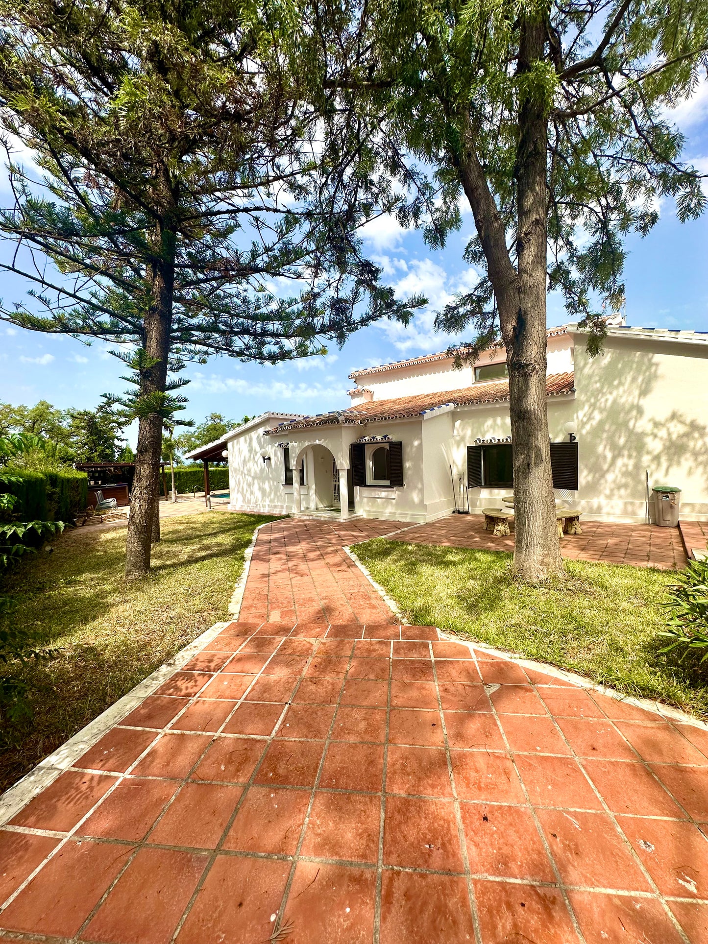 Villa en alquiler de larga temporada – Elviria, Marbella (Costa del Sol)