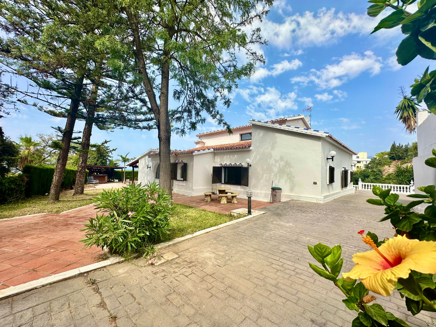 Villa en alquiler de larga temporada – Elviria, Marbella (Costa del Sol)