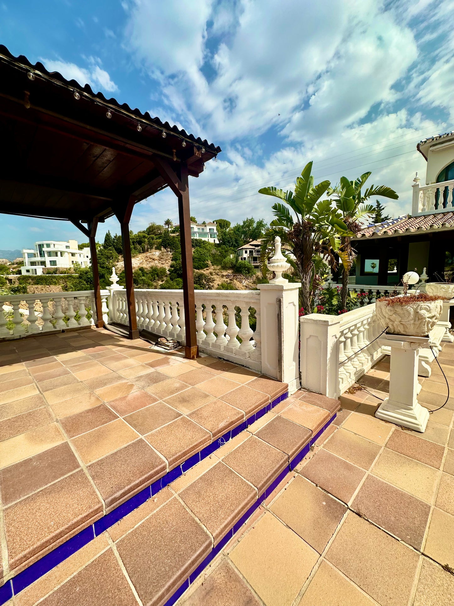 Villa en alquiler de larga temporada – Elviria, Marbella (Costa del Sol)