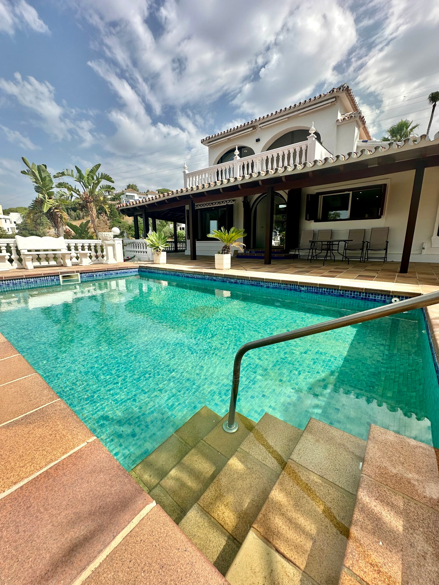 Villa en alquiler de larga temporada – Elviria, Marbella (Costa del Sol)