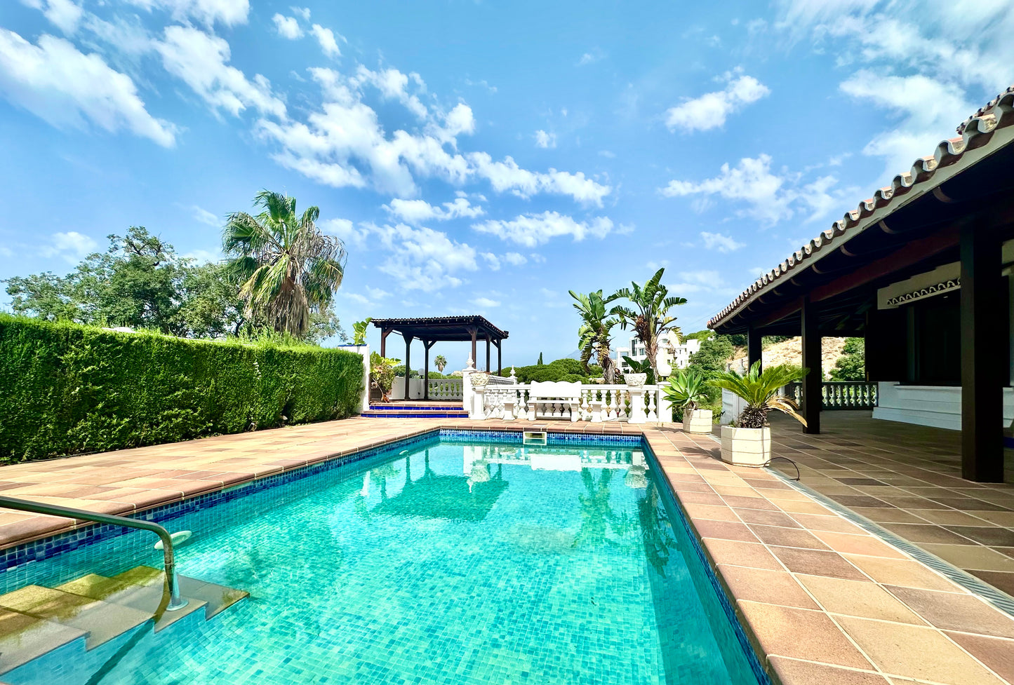 Villa en alquiler de larga temporada – Elviria, Marbella (Costa del Sol)