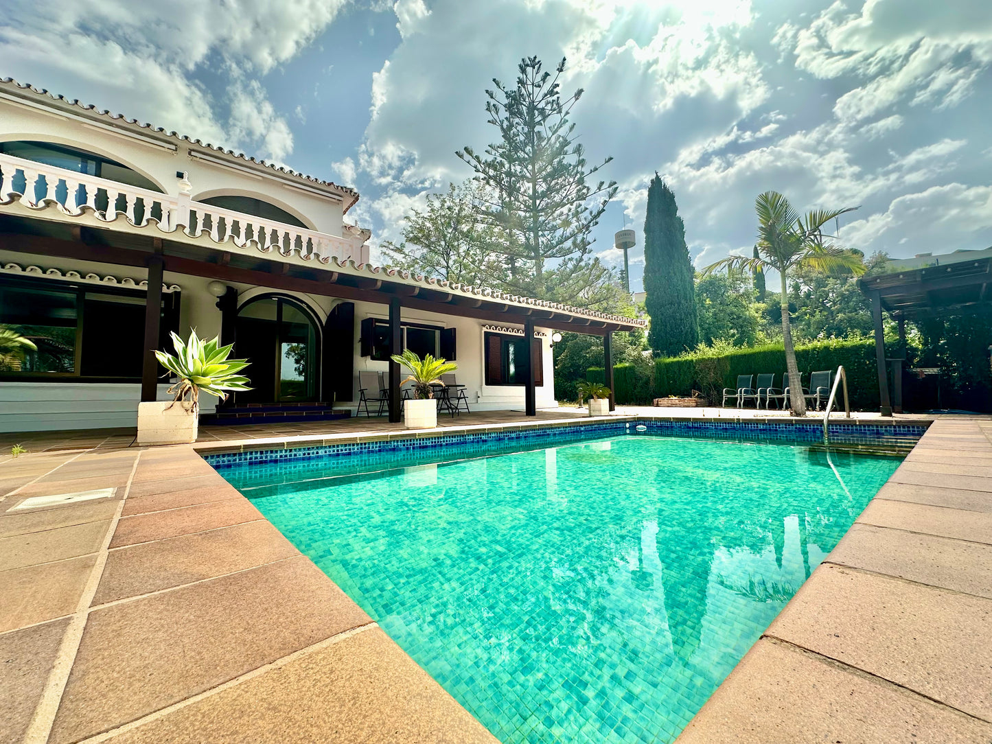 Villa en alquiler de larga temporada – Elviria, Marbella (Costa del Sol)